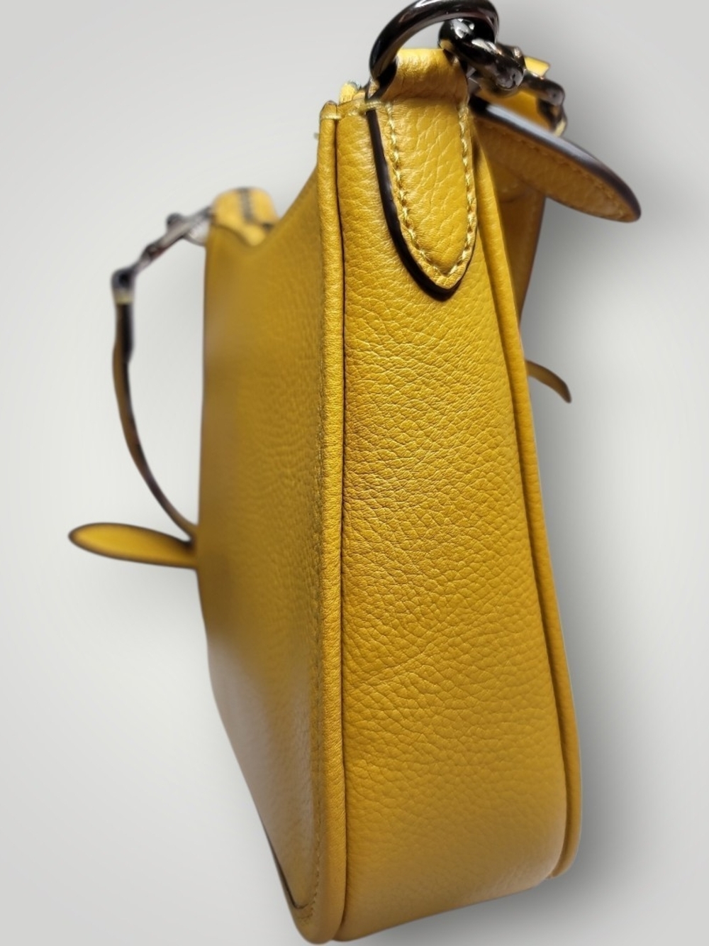 COACH Pebble Leather Chaise Crossbody 19 Bag ~ Style CC390 Flax Color Like New - Picture 9 of 16